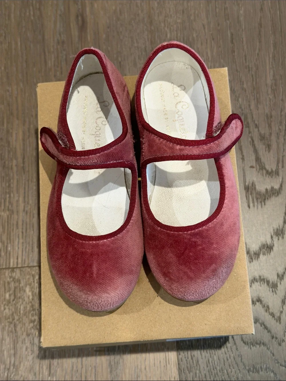 La Coqueta Dusty Pink Velvet Girl Mary Jane Shoes Size 25